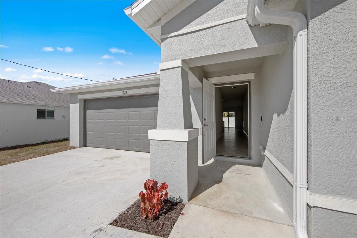 21294 Quesada Avenue, Port Charlotte, FL 33952
