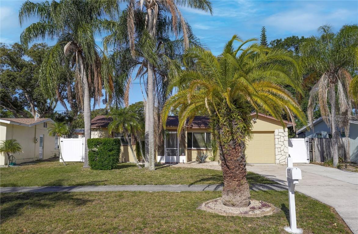 1155 San Remo Dr., Largo, FL 33770
