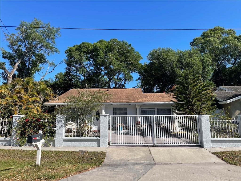 2609 W Mohawk Ave., Tampa, FL 33614