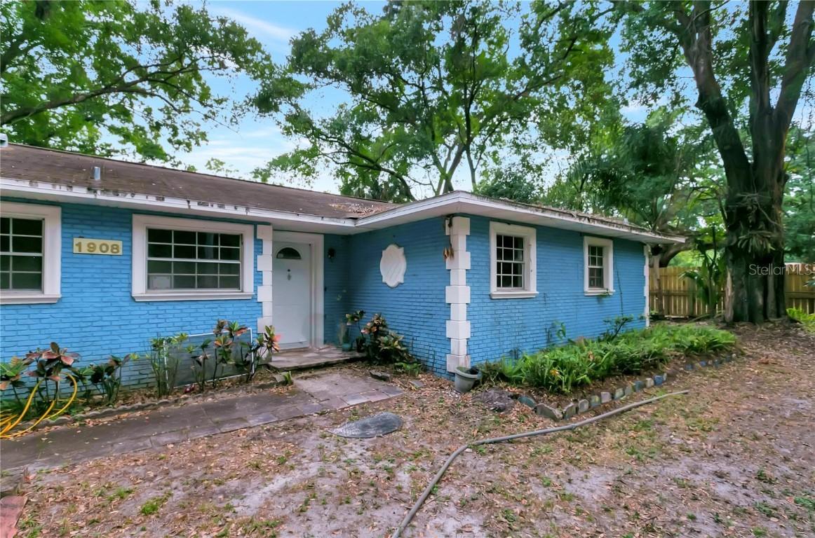 1908 Sitka St., Tampa, FL 33604