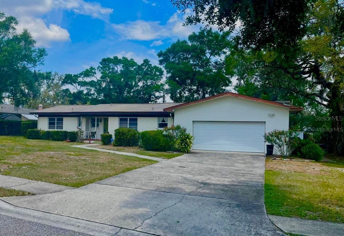 325 S Glen Arven Ave., Temple Terrace, FL 33617