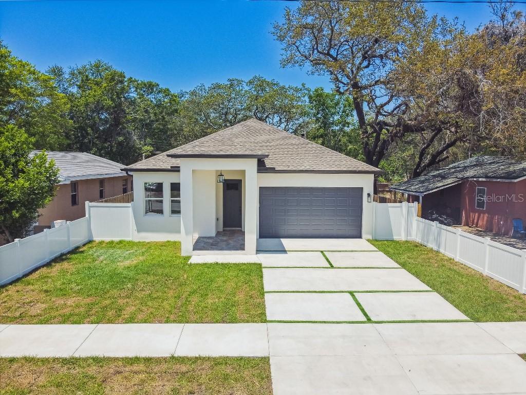 1537 42nd St., St Petersburg, FL 33711