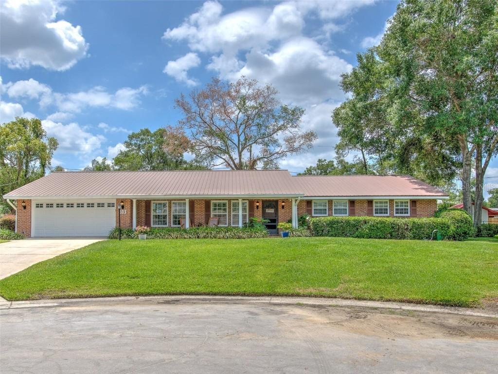 503 Charles Pl., Brandon, FL 33511