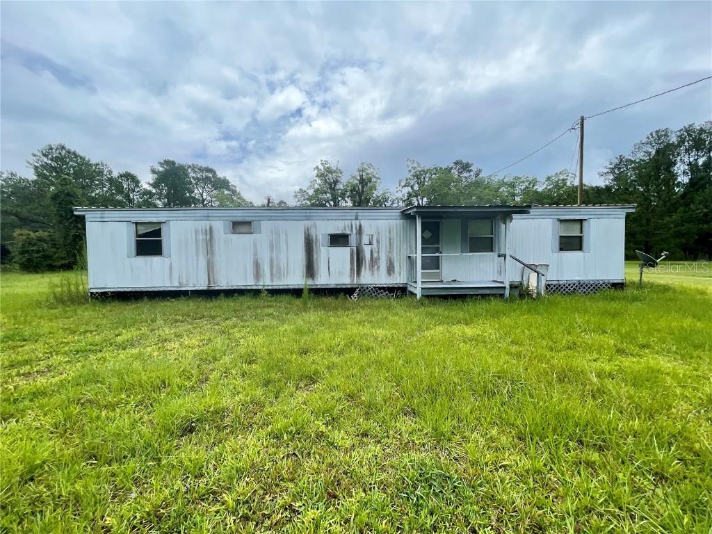 5515 SE 223rd St., Hawthorne, FL 32640