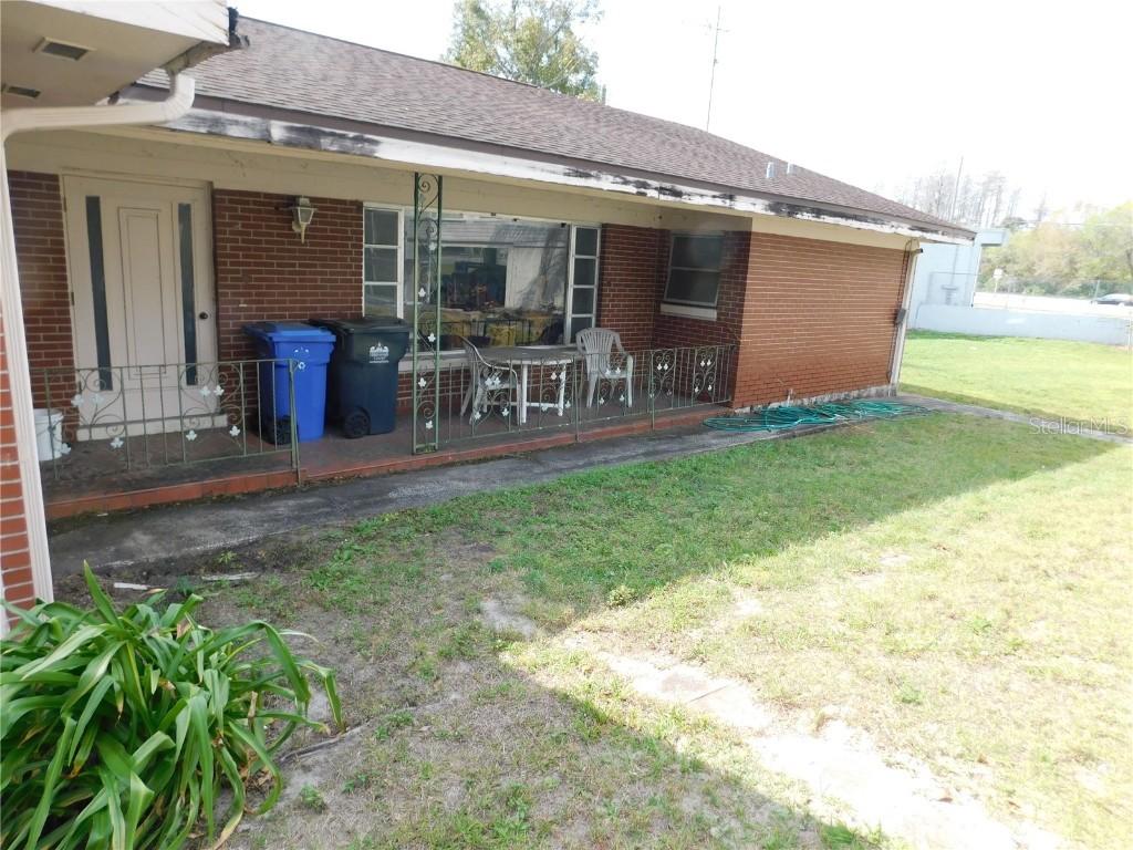 20 2nd Ave., Lutz, FL 33549