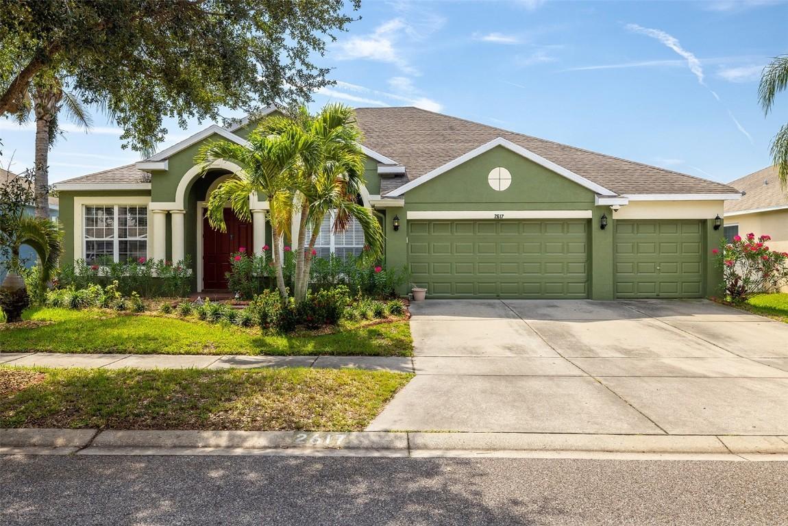 2617 Yukon Cliff Dr., Ruskin, FL 33570