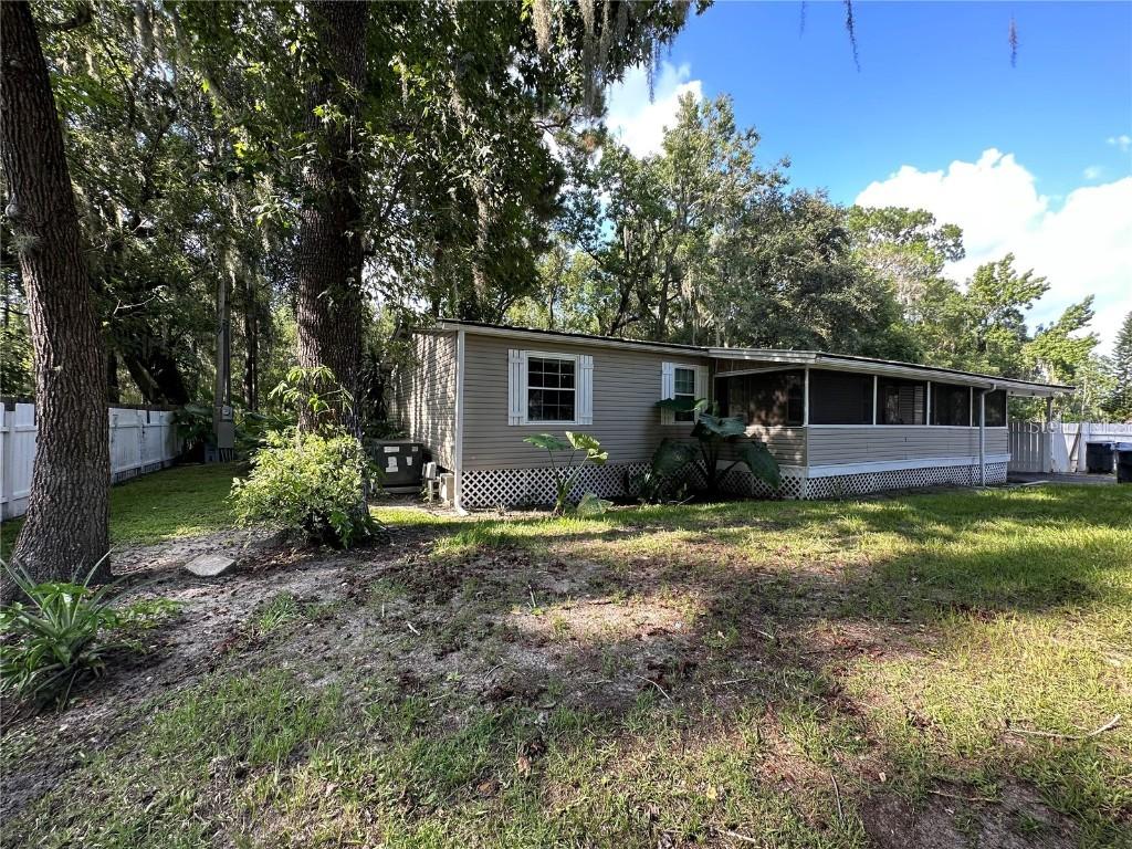 932 Reynolds Rd., Lakeland, FL 33801