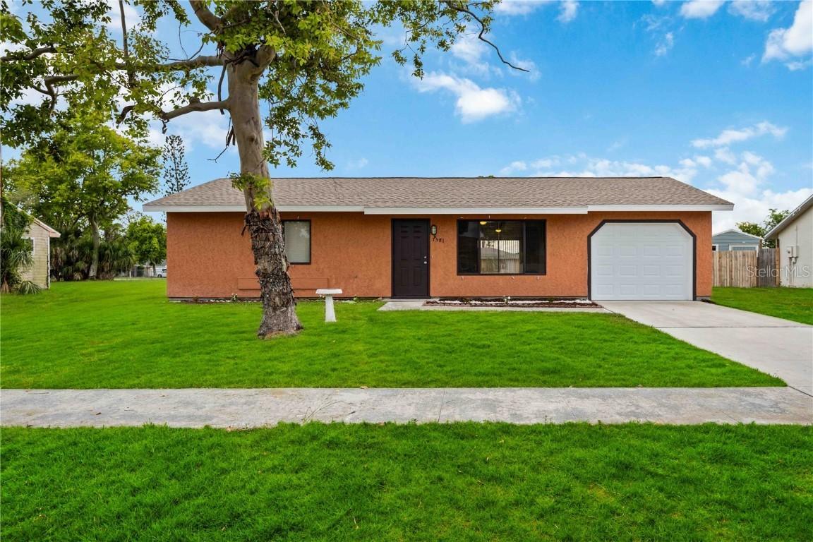 7581 Berwick St., North Port, FL 34287