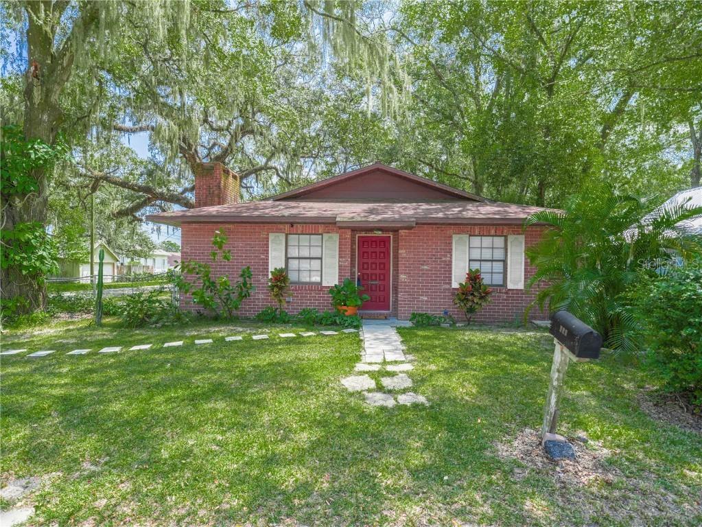 407 E Calhoun St., Plant City, FL 33563