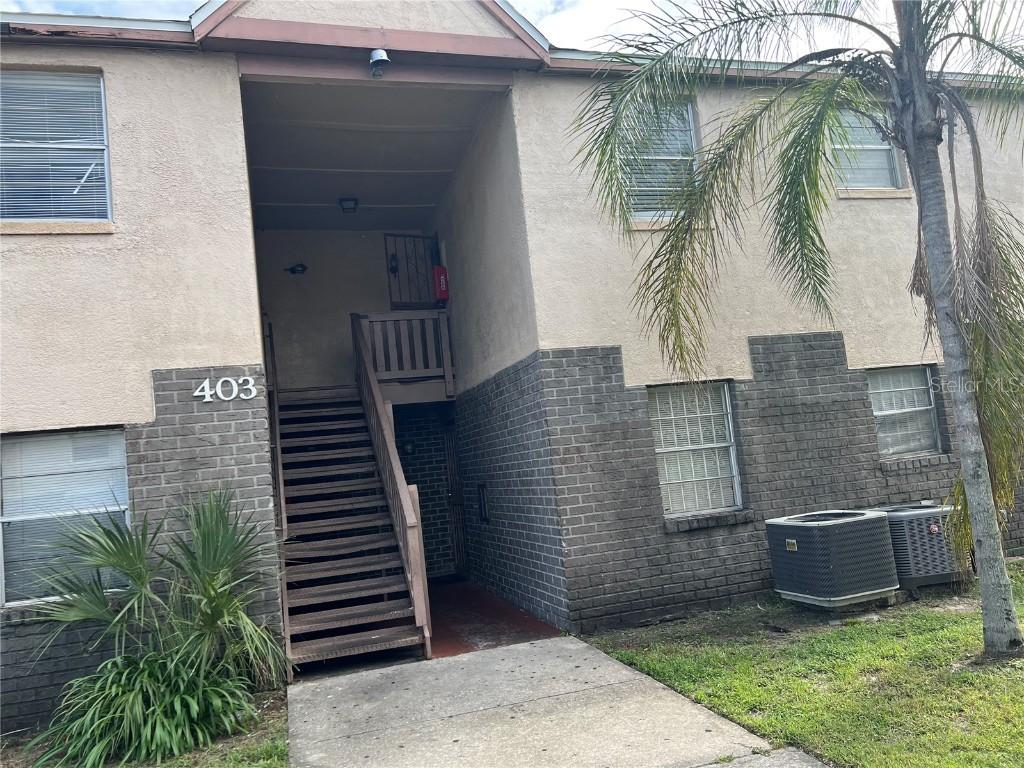 403 E Wimbleton Ct. #162, Tampa, FL 33604