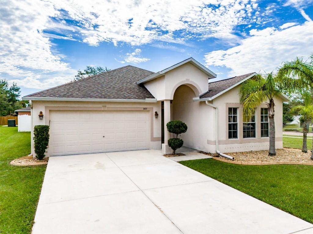 1403 Alhambra Crest Dr., Ruskin, FL 33570