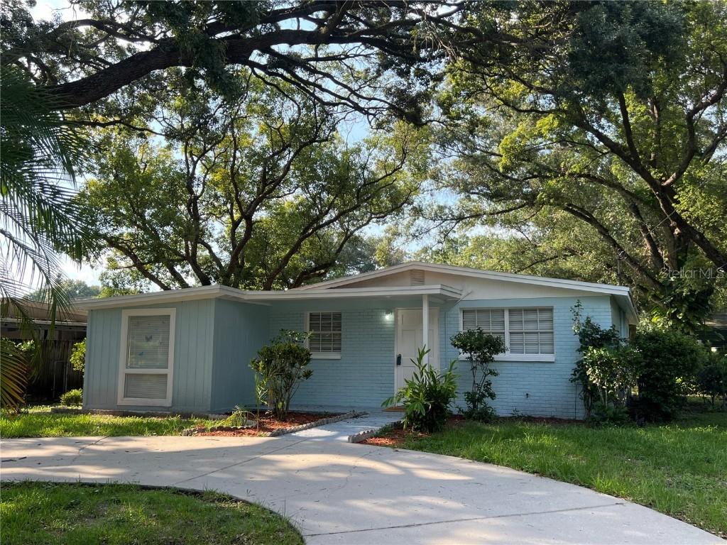2909 W Henry Ave., Tampa, FL 33614