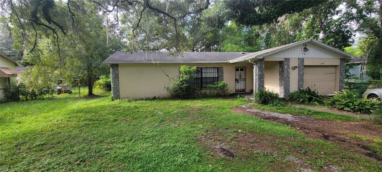 1807 E Henry Ave., Tampa, FL 33610