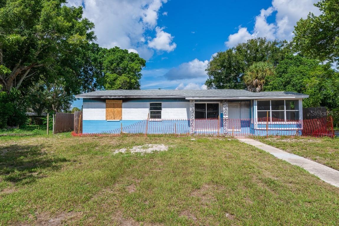 4085 Neptune Dr., St Petersburg, FL 33705