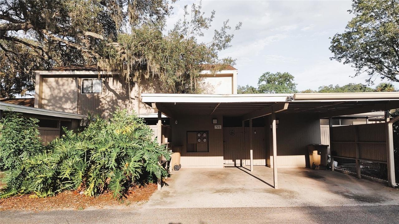 7918 Sabal Dr. #120, Temple Terrace, FL 33637