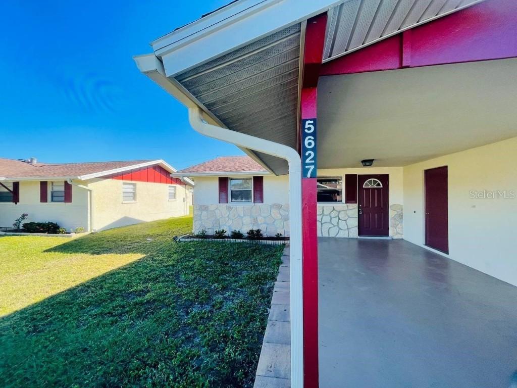 5627 / 5629 23rd St., Bradenton, FL 34207