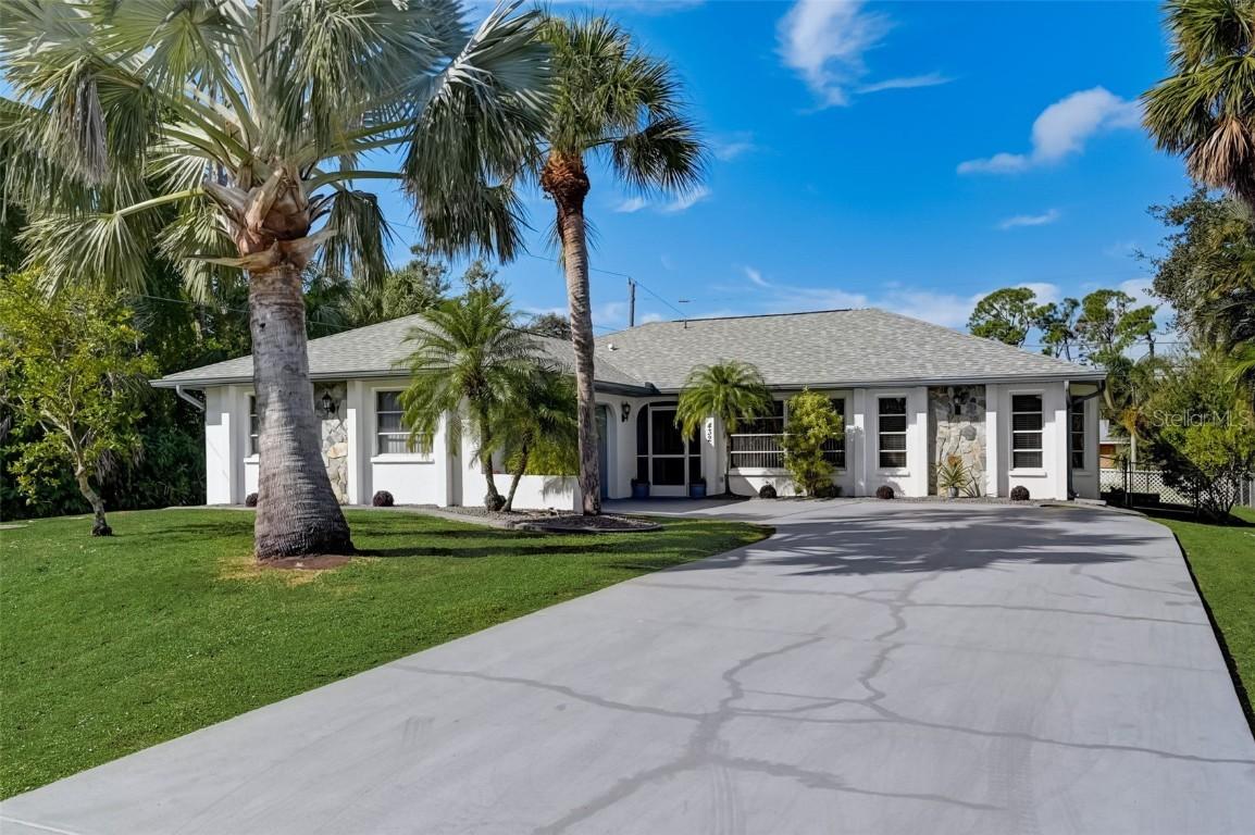 432 Chamber St., Port Charlotte, FL 33948