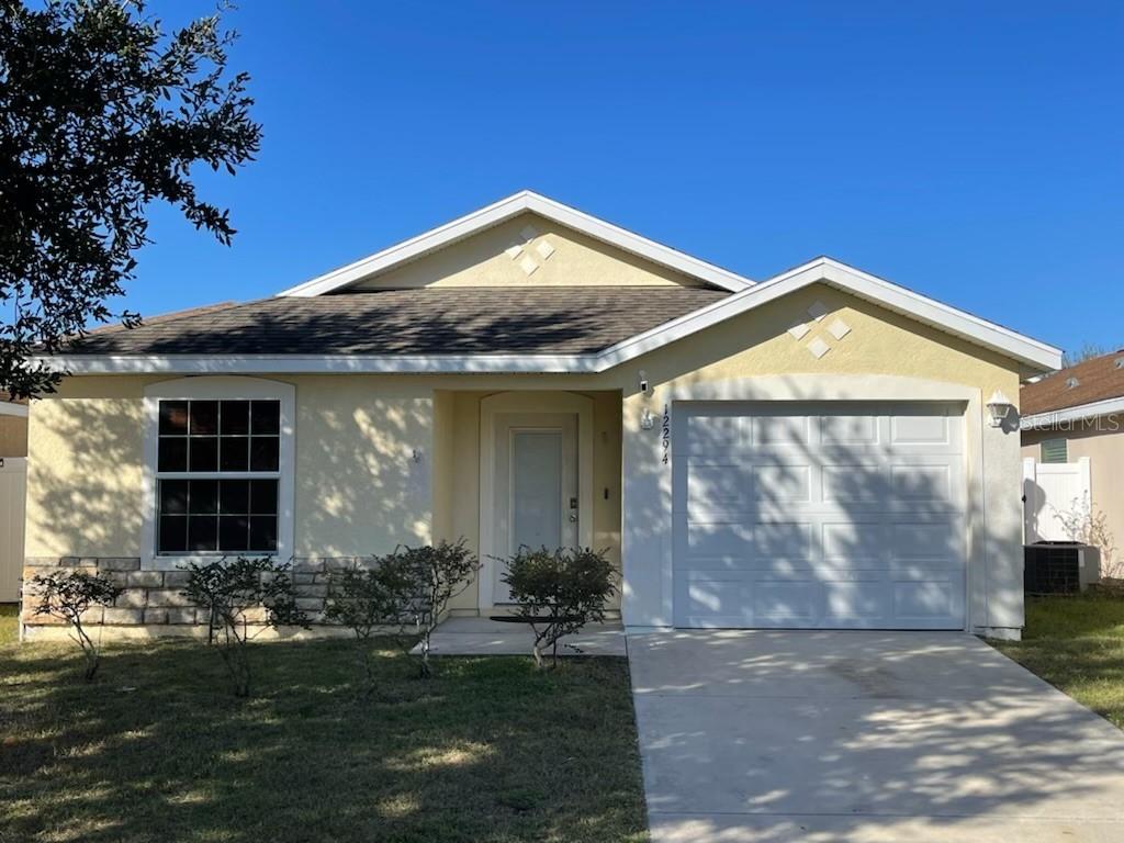 12294 NE 48th Way, Oxford, FL 34484