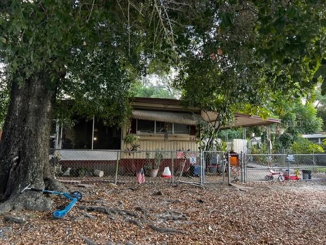 5427 Trail Dr., Seffner, FL 33584