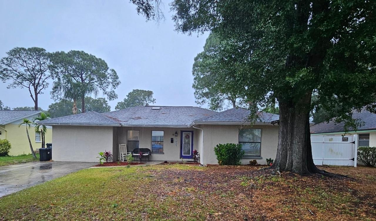 7903 W Pocahontas Ave., Tampa, FL 33615