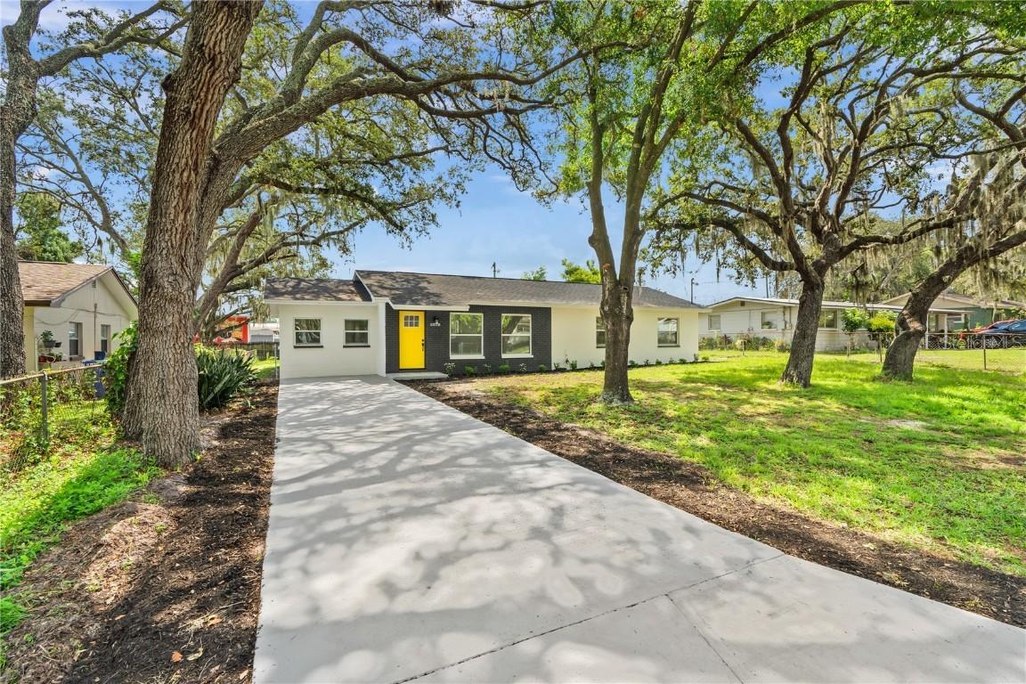 9602 Pine Ridge Ave., Riverview, FL 33578