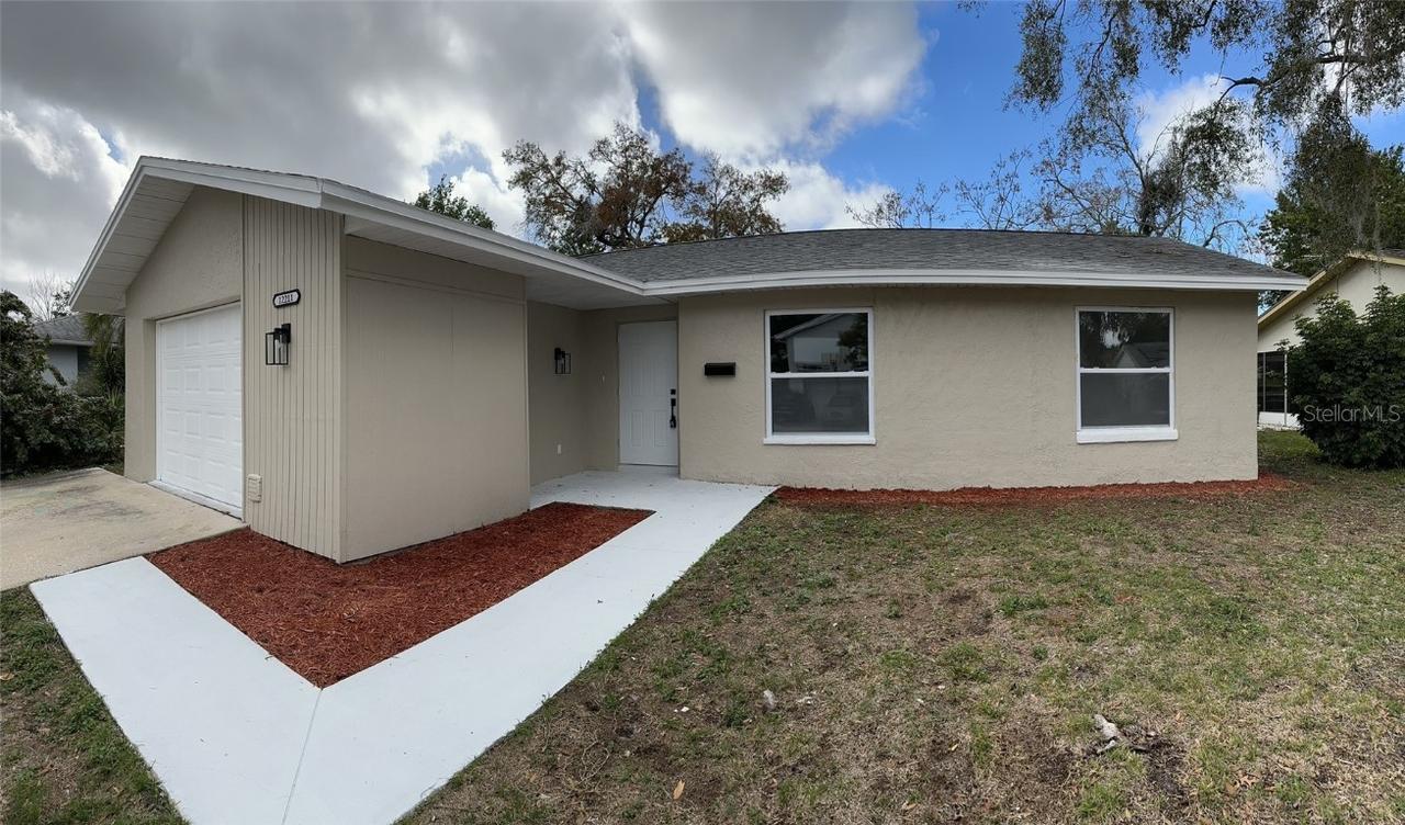 12211 Quail Run Row, Hudson, FL 34667