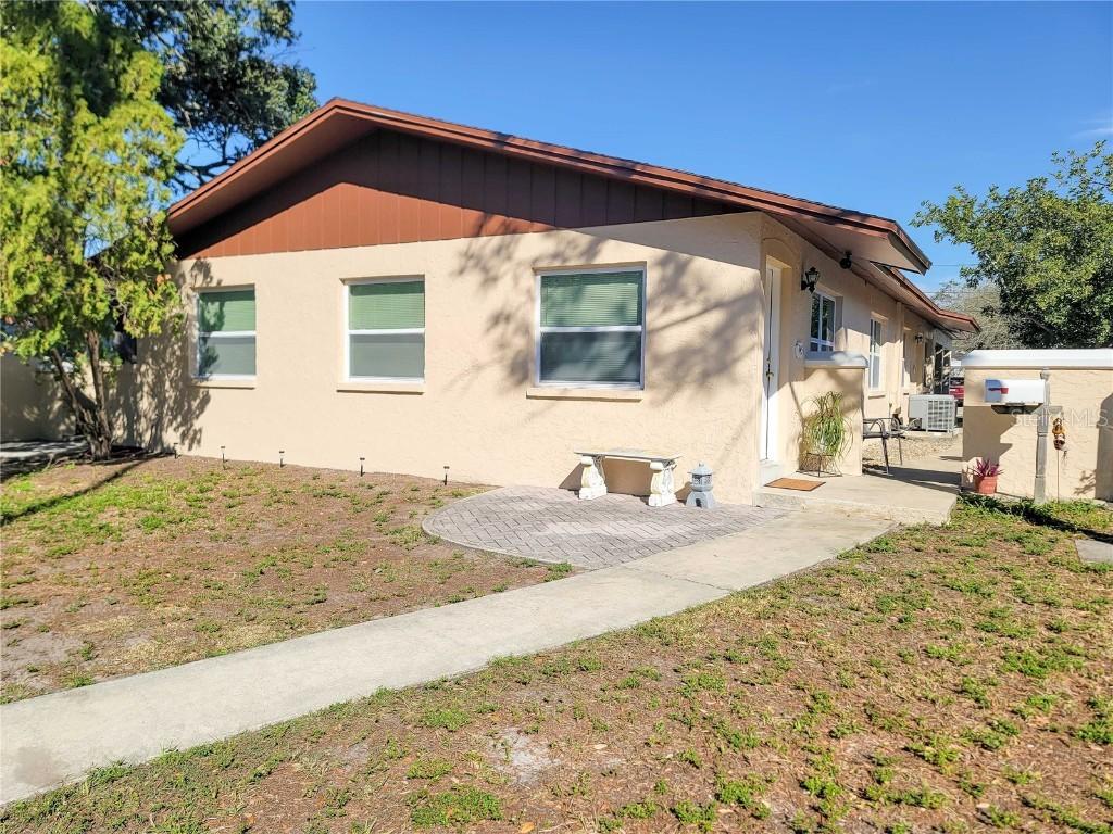547 92nd Ave., St Petersburg, FL 33702