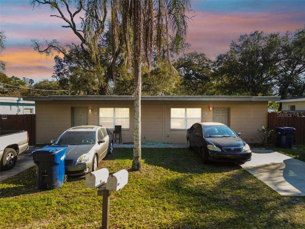 4211 E Sewaha St., Tampa, FL 33617