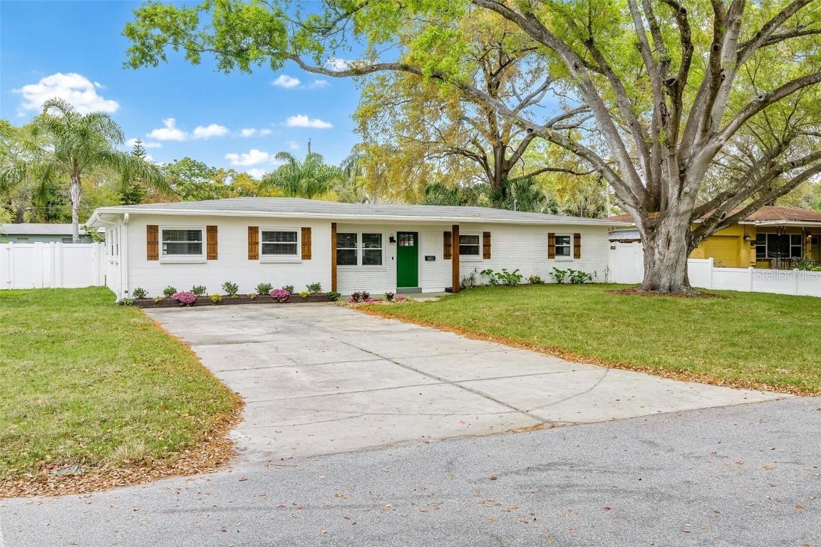 4812 N Collins Ln., Tampa, FL 33603