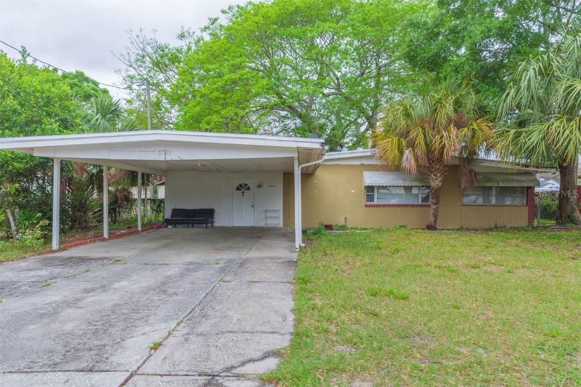 8414 Twin Lakes Blvd., Tampa, FL 33614