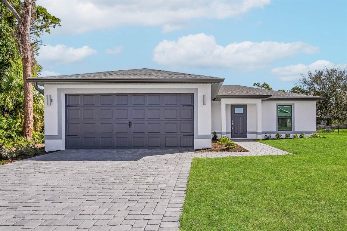 5461 Kempson Ln., Port Charlotte, FL 33981