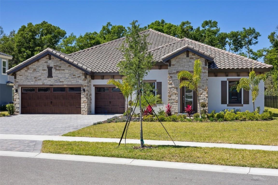 10183 Meadowrun Dr., Lithia, FL 33547