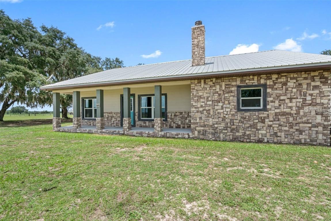 8602 State Road 674, Wimauma, FL 33598