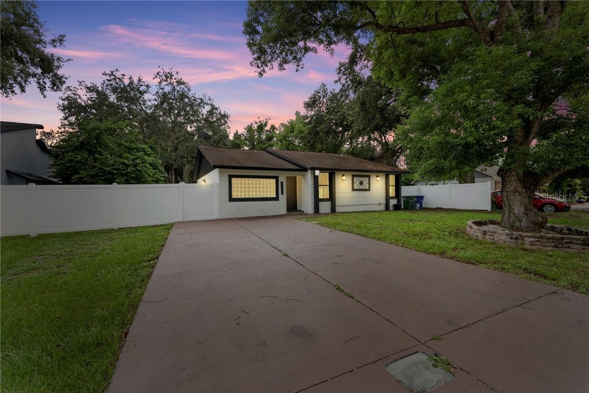 1422 W Wood St., Tampa, FL 33604