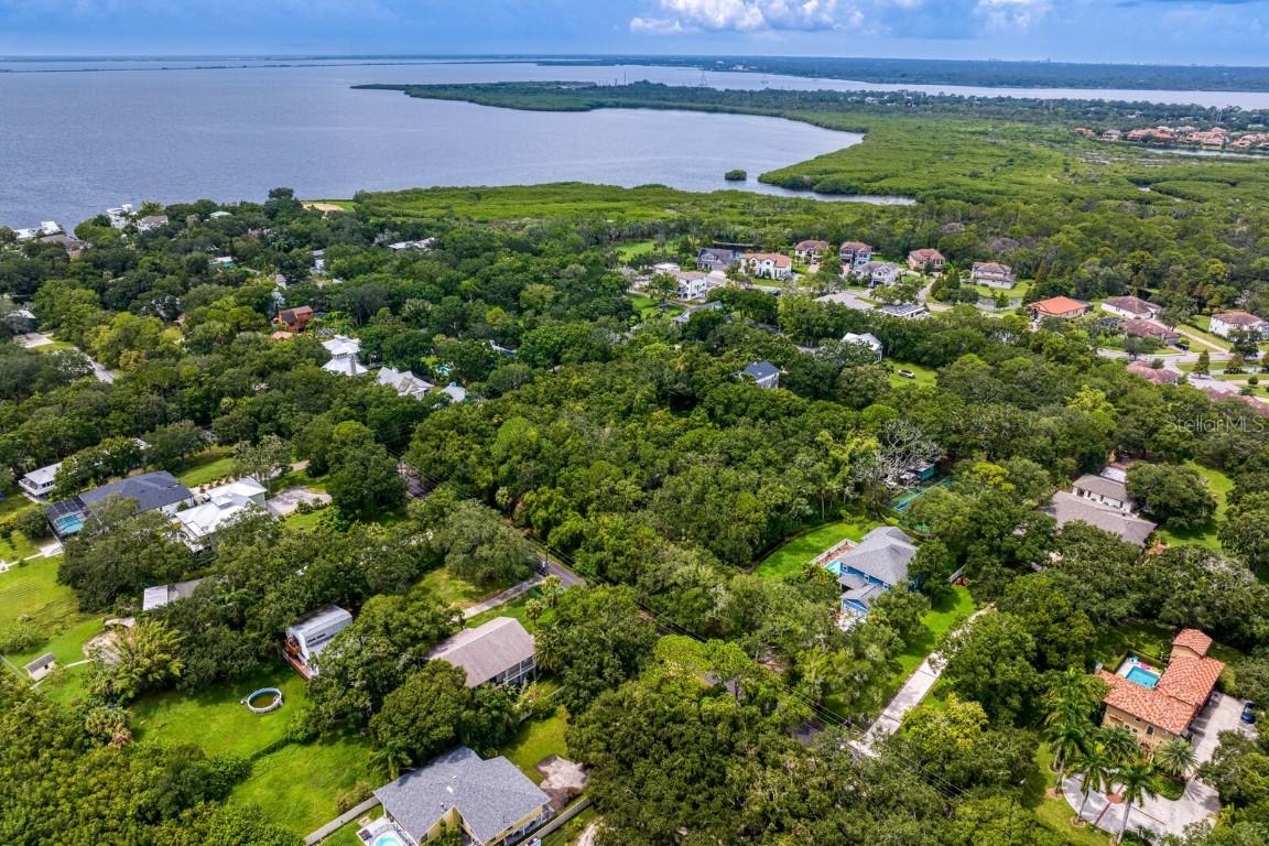 8004 Bay Dr., Tampa, FL 33635