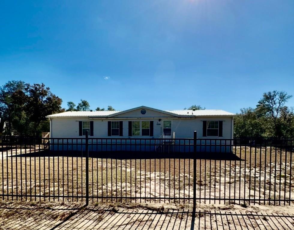 15594 NE 233rd Pl., Fort Mc Coy, FL 32134