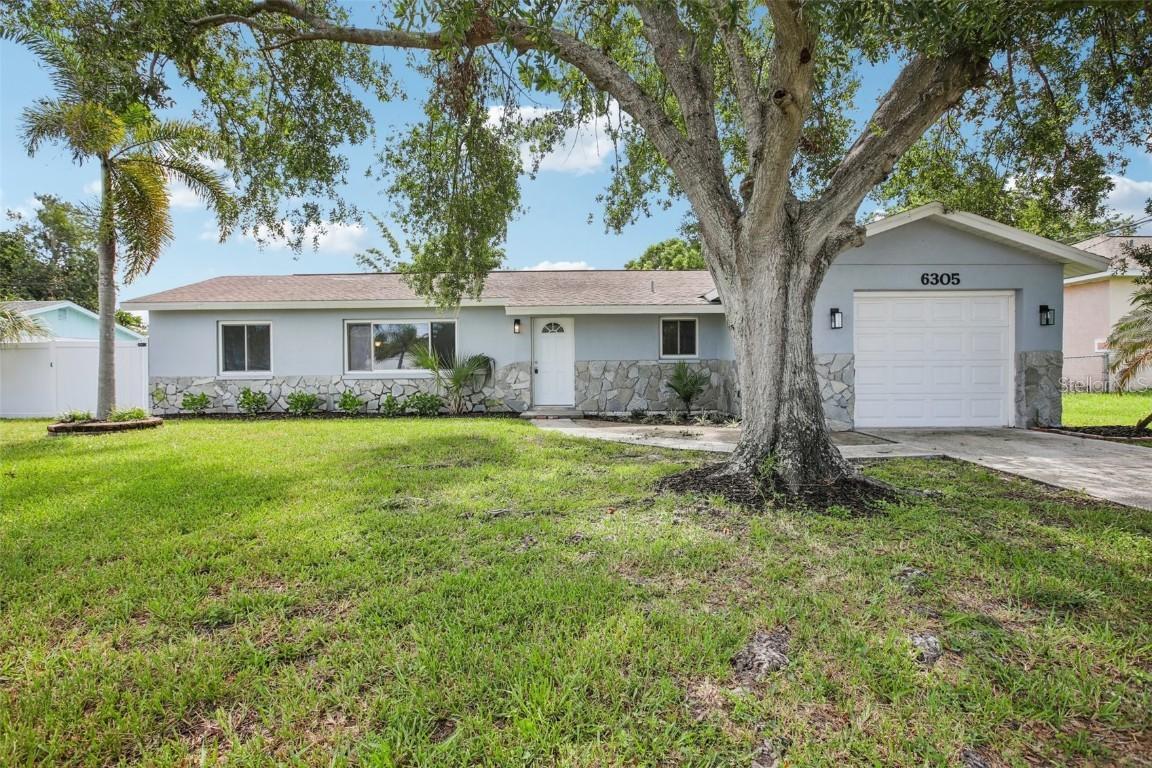 6305 Flamingo Dr., Apollo Beach, FL 33572