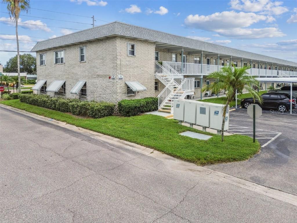 5357 81st St. #1, St Petersburg, FL 33709