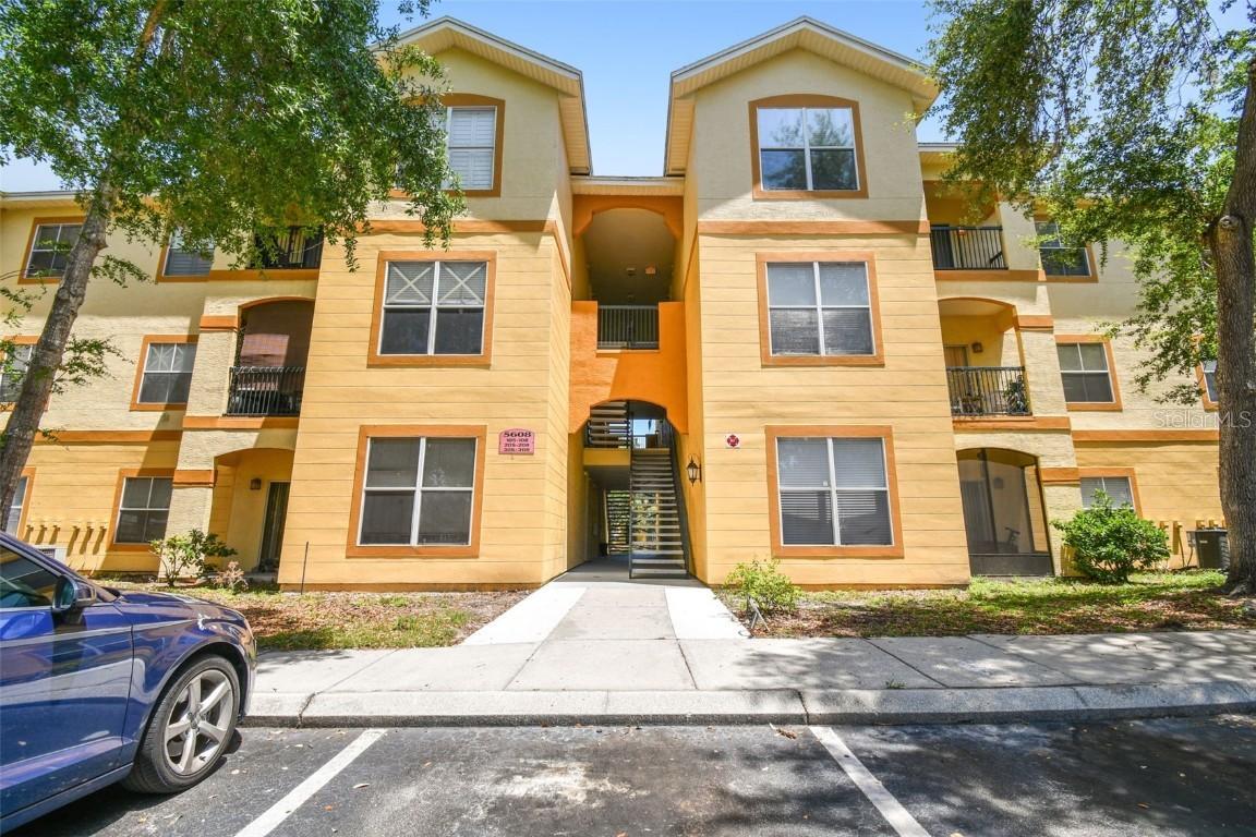 5608 Pinnacle Heights Cir. #305, Tampa, FL 33624