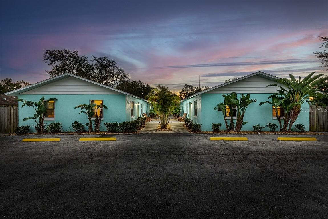 1016 E Lemon St., Tarpon Springs, FL 34689