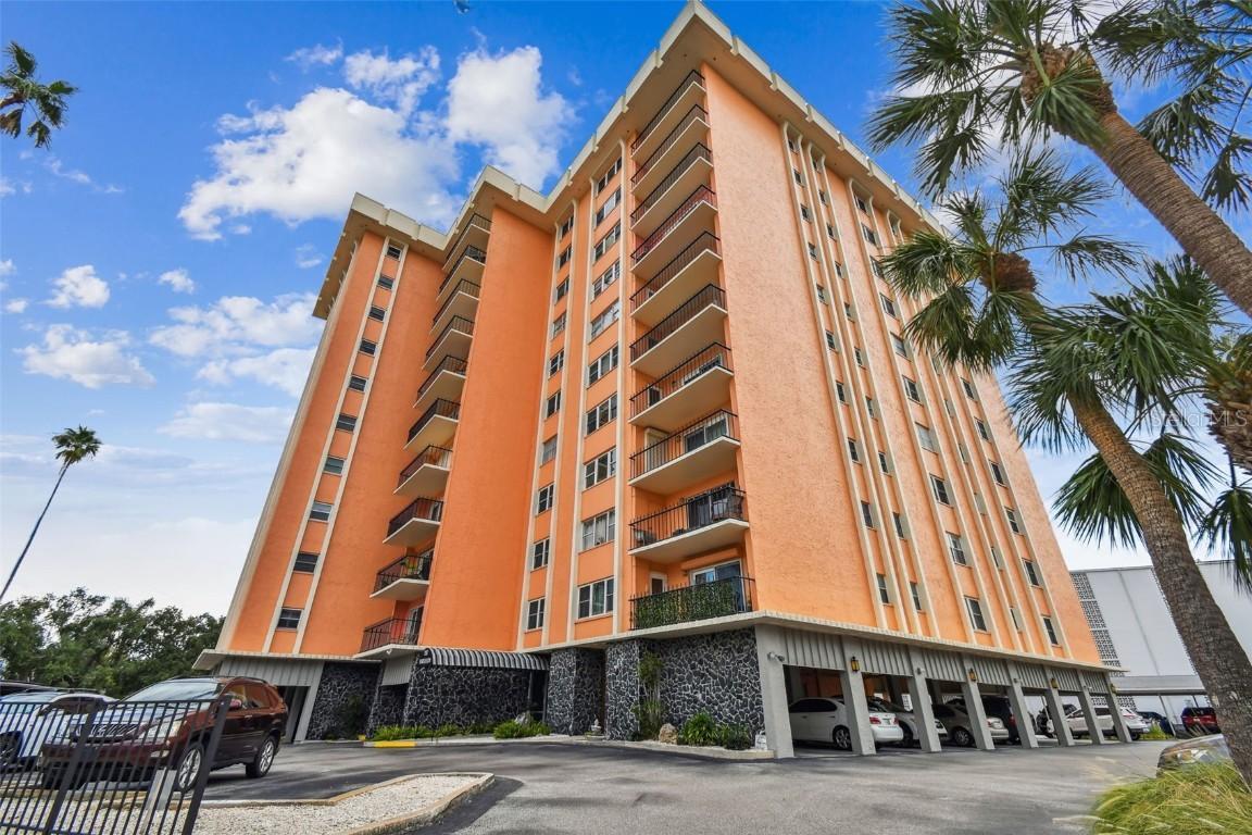 1120 N Shore Dr. #703, St Petersburg, FL 33701
