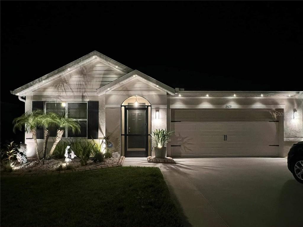 1523 Glen Grove Loop, Wesley Chapel, FL 33543