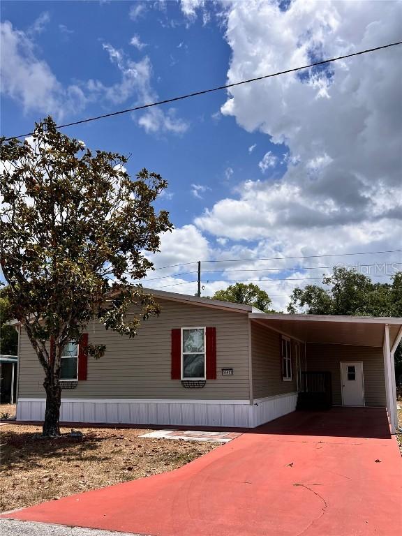 36822 Kay Ave., Zephyrhills, FL 33542