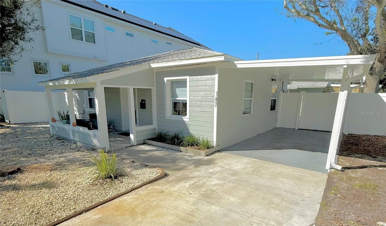147 42nd Ave., St Petersburg, FL 33703