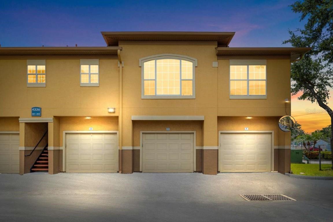 4336 Bayside Village Dr. #201, Tampa, FL 33615