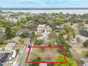 1308 E Lemon St., Tarpon Springs, FL 34689