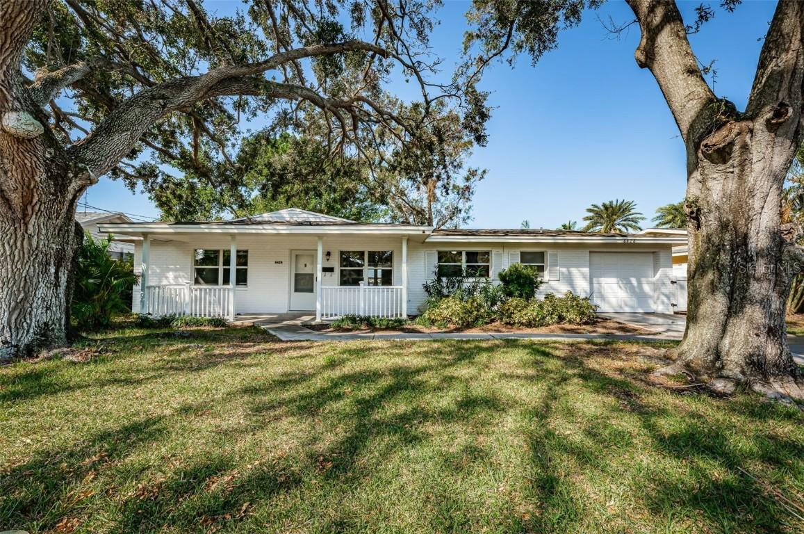 8428 14th St., St Petersburg, FL 33702