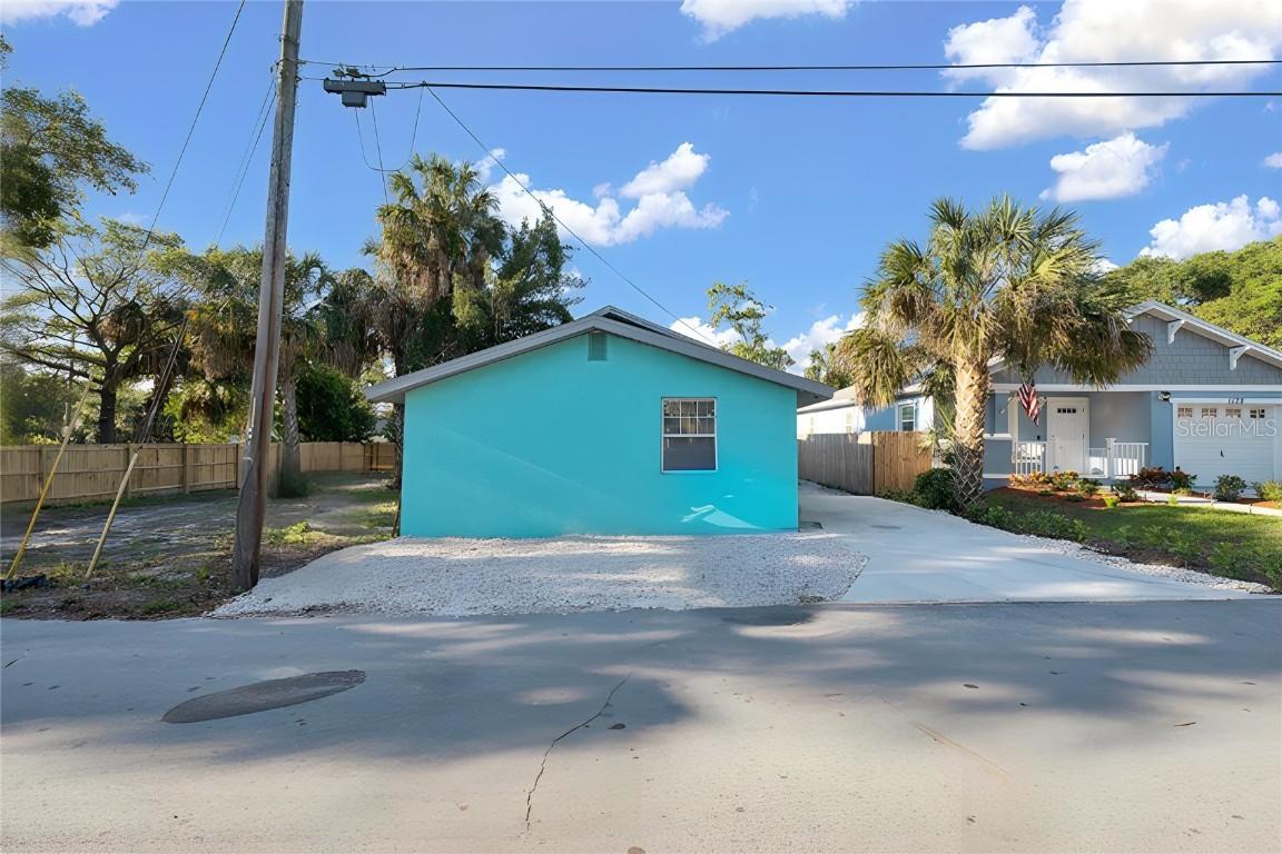 1181 Tangerine St., Clearwater, FL 33755