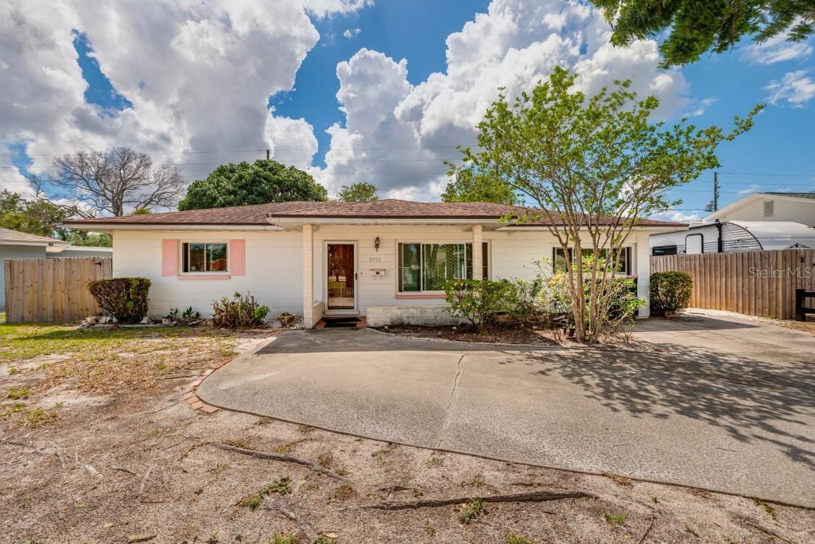 8950 3rd St., St Petersburg, FL 33702
