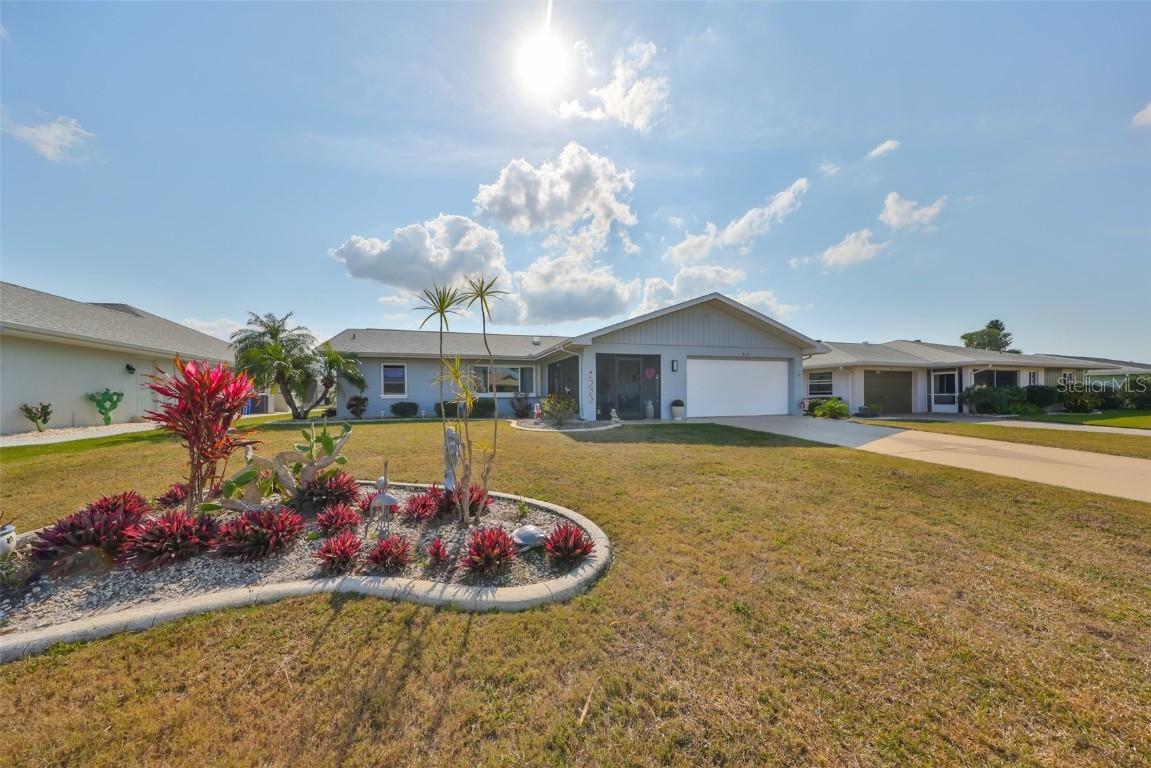 2019 N Pebble Beach Blvd., Sun City Center, FL 33573